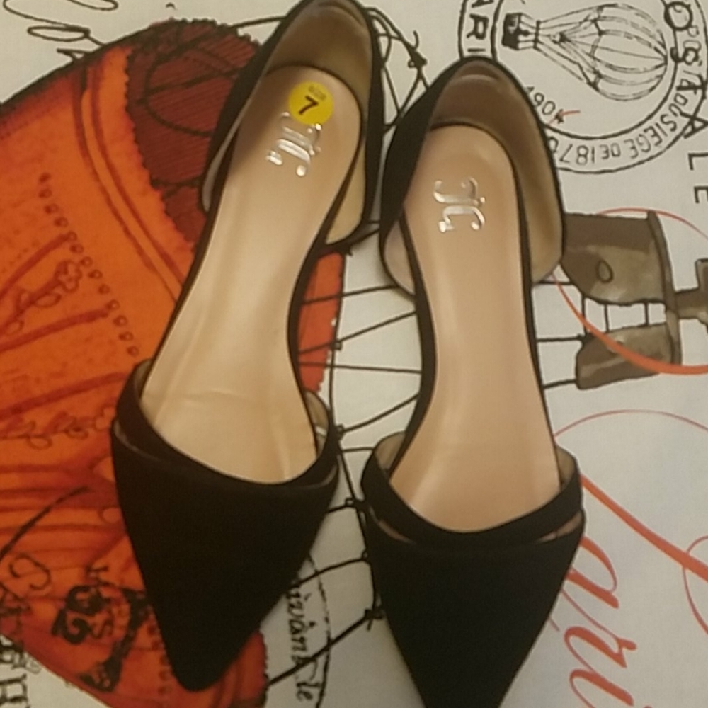 Journee Collection (JC) Flats in Size 7